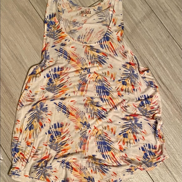 Bundle of 4 tanks - Picture 3 of 9